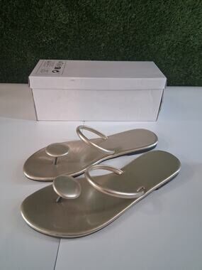 Champagne Gold Metallic Thong Sandals Flat Slip On Circle Detail Women 9 US